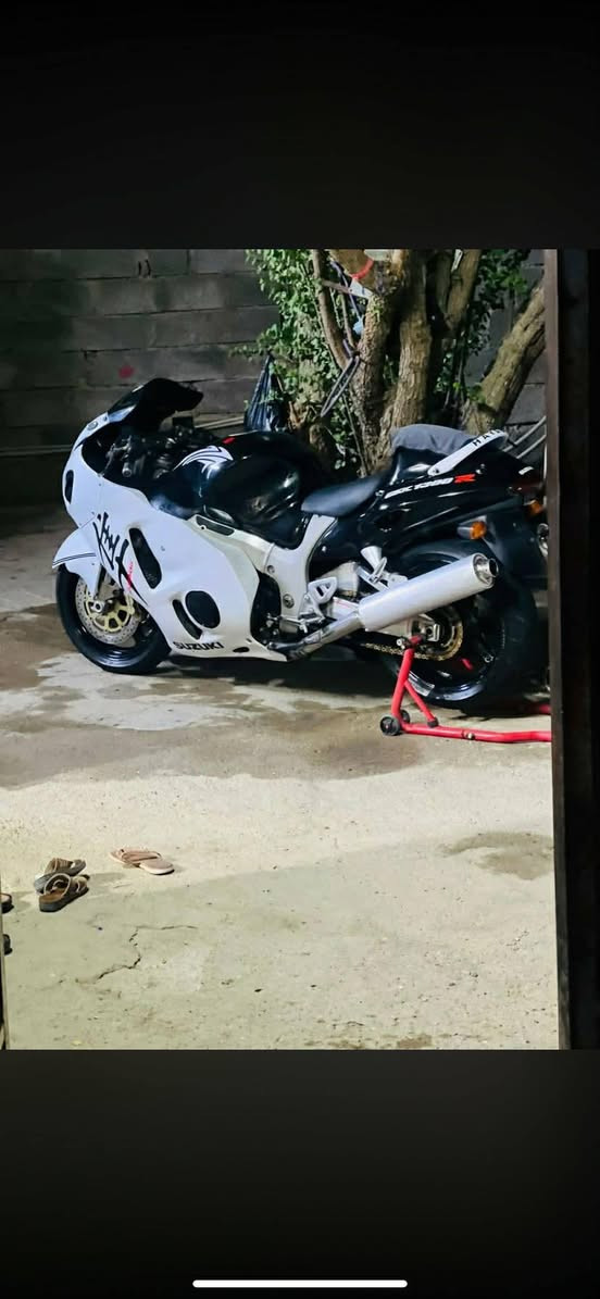 من مرئخصة الادمن
سلام عليكم دراجه بطح هيوزه موديل 2006دراجه نضيفه وحلوه الدراجه مكفوله من السرقه والعشائر 
مكان الدراجه محافظة ميسان العماره
السعر 30ورقه وبيه مجال حك الجيه


**إذا كنت صاحب هذا الإعلان وتريد حذفه لأي سبب، رجاءا أرسل رسالة إلى الدعم الفني**