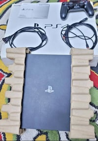 بلايستيشن 4 • سليم 1تيرا • مستخدم ٣ أشهر