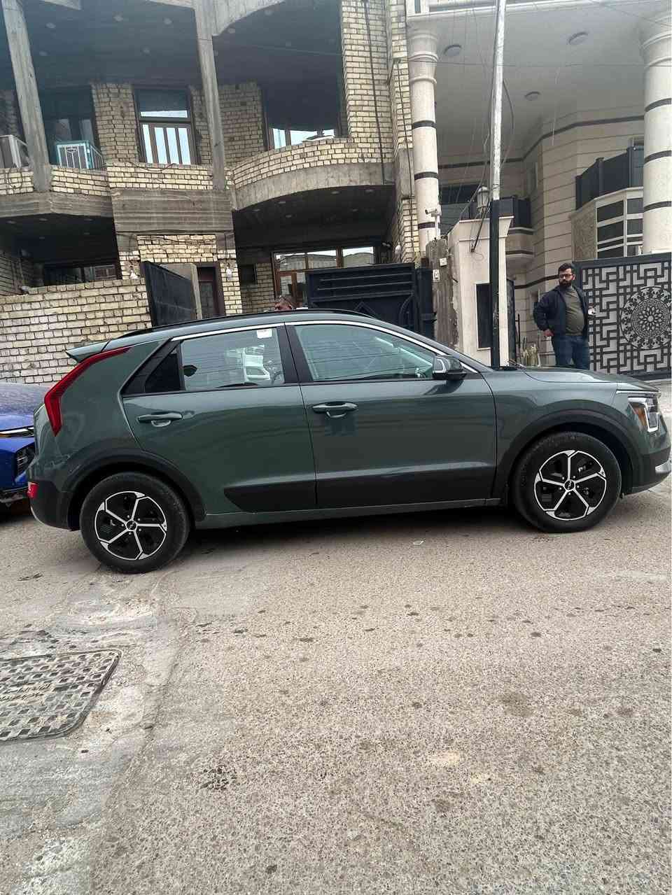 كيا نيرو موديل 2025 رقم بغداد 
محرك 1600 ماشيه 4الف 
حادثه موضح بل الصور  
وسونار موجود من ضمن الصور 
مواصفاته فول عدا الفتحة 
السعر 16000 يعني 160 ورقة وبيه مجال 
الاستفسار عل الرقم 
*********** بي واتساب بغداد, العراق
