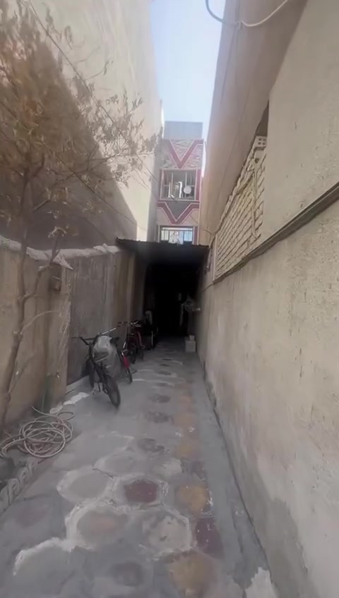 بنايه للبيع عداد الشقق ٥ شقق   الاعظميه بين شارع عمر وشارع الضباط مساحه ١٥٧متر الاتصال ***********
