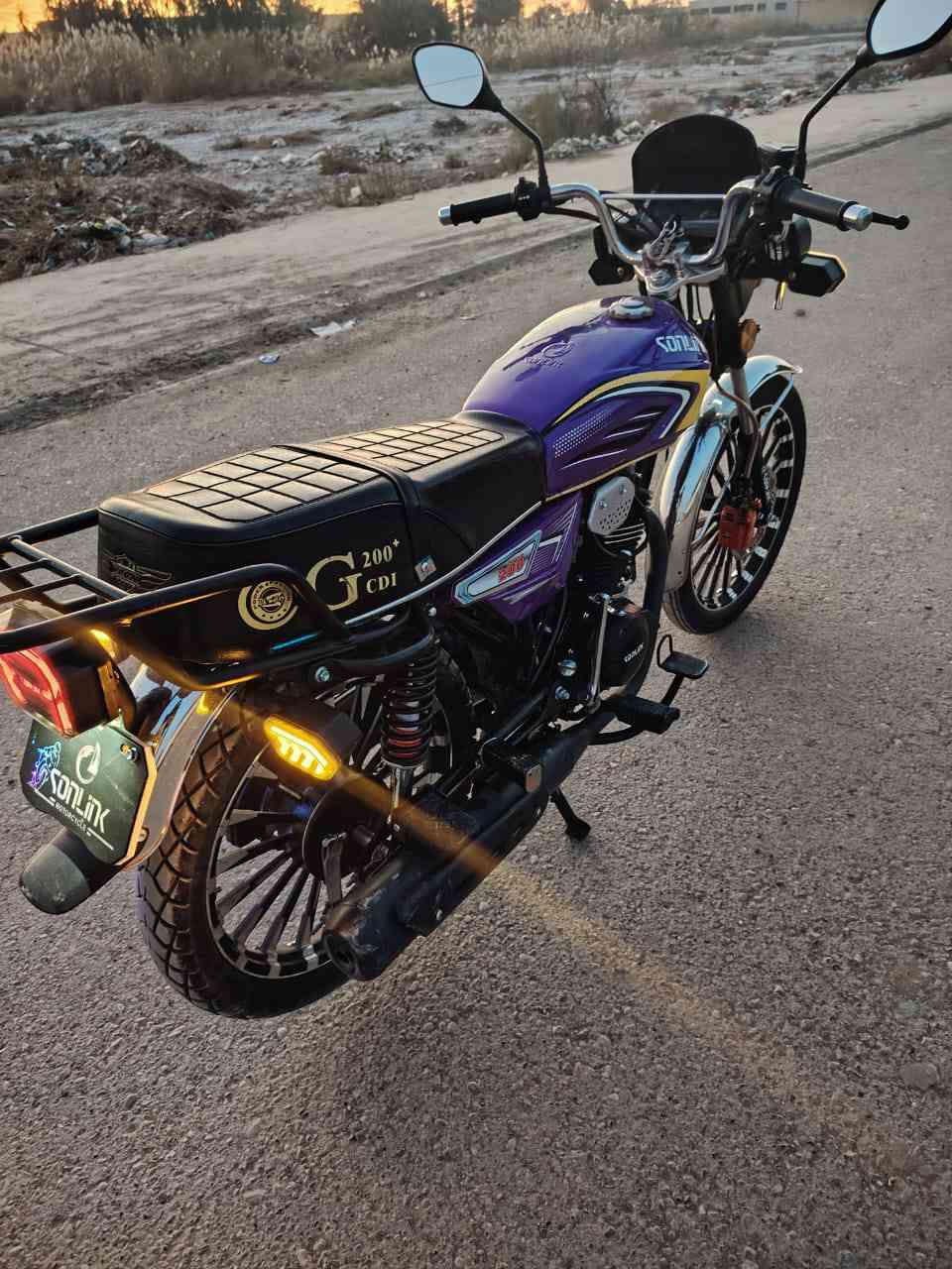 سيفان سونك 
موديل 2025
مكفوله ما بيها اي شي محرك 200cc تشغيل عن بعد بصمه 
مكاني خان بني سعد 
السعر 750 وبيها مجال 
للتواصل ***********
