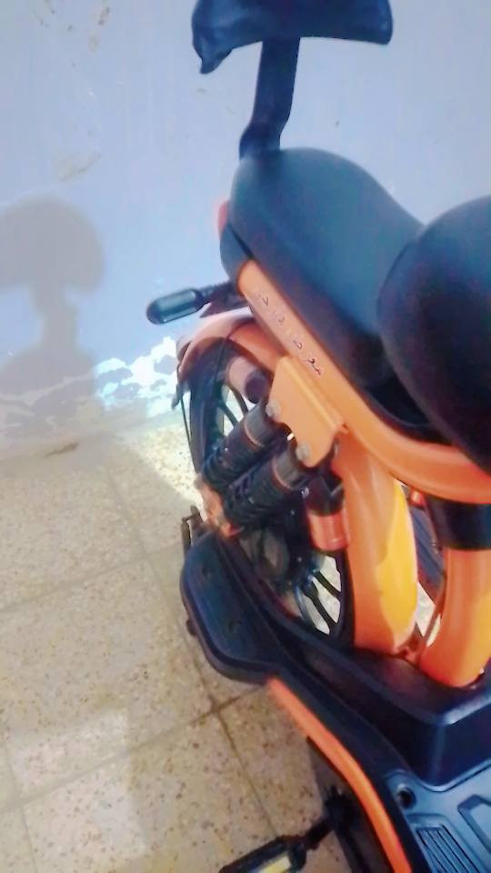 دراجه شحن حجم ٢٠ بطاريات جدد نضافته ٩٠ بالميه دراجه كله شغاله هورن لايت عالي ناصي اشاير شاحنه هاتف بك لايت كله شغاله سعرها ٢٩٠ الف مكانه شط العرب تنومه البصرة, العراق


**إذا كنت صاحب هذا الإعلان وتريد حذفه لأي سبب، رجاءا أرسل رسالة إلى الدعم الفني**