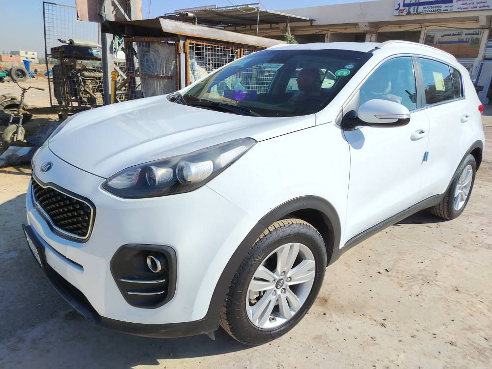 سبورتج ٢٠١٩ خليجي بدون صبغ بيها بارد وشخط موضح بالسونار رقم سليمانية بأسمي شرط نقل الملكية ماشية ٨٢ سيارة نظيفة  ميكانيك بلادي السعر ١٨٠ وبيها مجال مكاني بعقوبة *********** بعقوبة, ديالى
