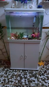 حوض اسماك • ميز حوض اسماك • حوض سمك • ديكور منزل • زينة منزل