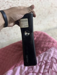 للبيع اكس بوكس 360كامل ملحقاته وياه هاردات ثنين بيهن ألعاب جهاز ماداخل...