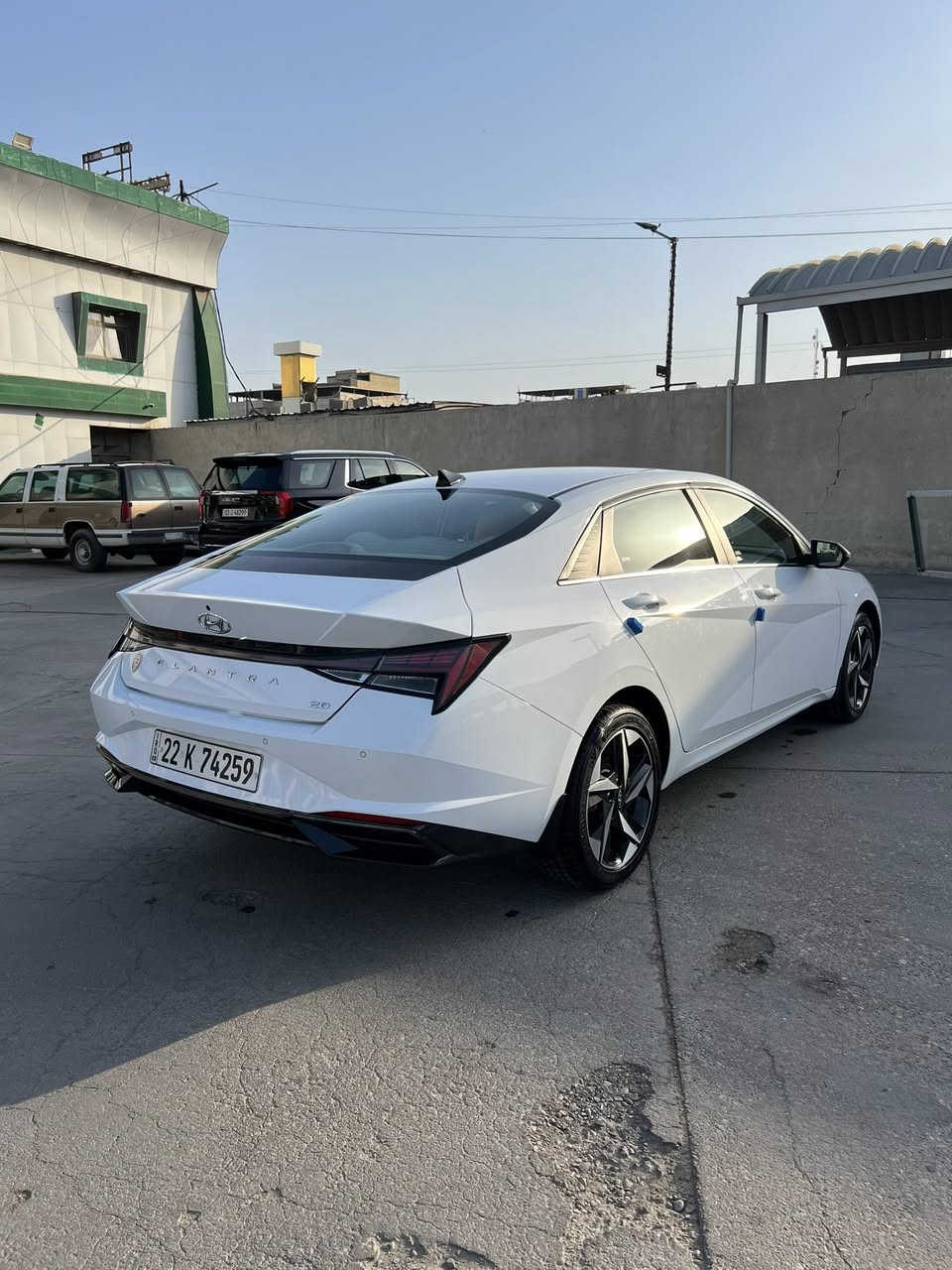 السلام عليكم شباب سياره هيونداي النترا موديل 2023 خليجي فول مواصفات ماعده جاملغ امامي صبغ بدون دواخل كفاله عامه ماشيه مثل ماموضح في الصوره السياره عنوانه البصره لاستفسار ***********:0773153895
