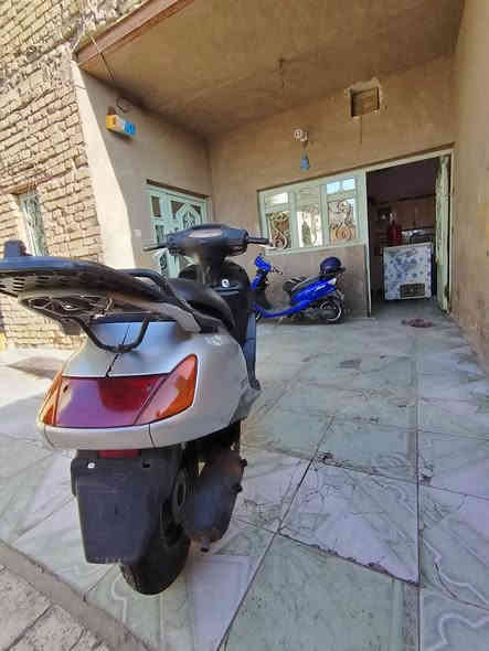 السلام عليكم ورحمة الله دراجه سبيسي كفرها اصلي ياباني محركها مفتوحه مره وحده رايمر  خير من الله من مشي و نعومه شغاله سلف هندر لايت اشاير  جاهزه رايدها  ٧٠٠ و بيها مجال حك جيه مكاني كوت حي الجهاد وهذا رقمي ***********
