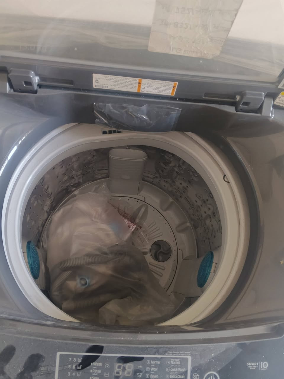 غسالة فول اوتوماتيك 13 كيلو LG غير مستعملة ولا لحضة السعر 580 الف السعر  غير قابل للتفاوض *********** واتساب بغداد الدورة

