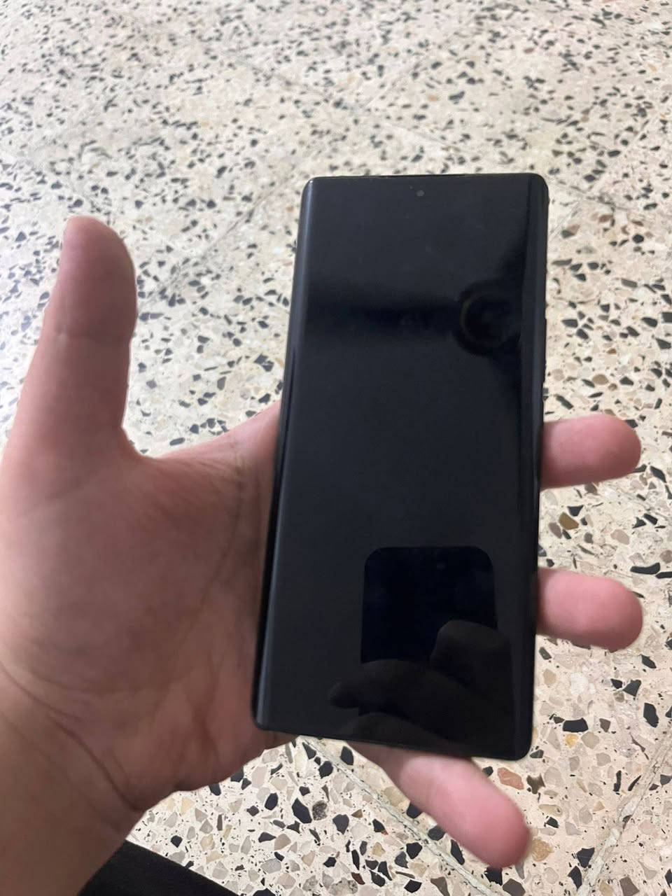 سلام عليكم جهاز HONOR X9aجهاز مرتب مايصرفف شحن يعني يطول عندك يوم كامل
الذاكره 265 الجهاز مع شاحن ويكون مصفح اخي عندك سماعه وياه ب بوبجي 60 وقابل الزياده  فقط السعر 160 وبي مجال المكان مشتل كراج بعقوبه  الرقم ***********
