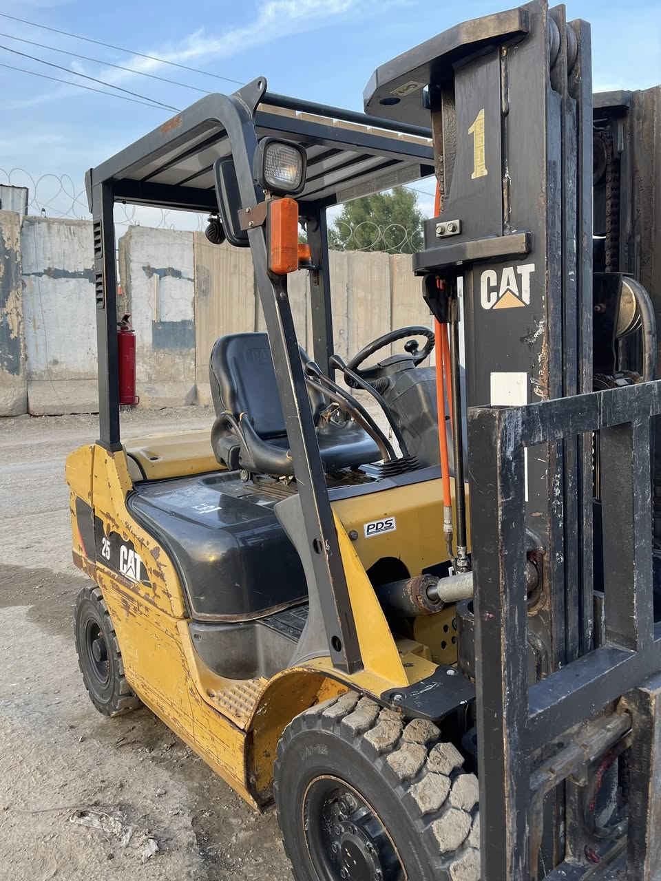 رافعه كتر جديده موديل 2016. مرقم اربيل تخم تاير. 3 سلايت 3 تحكم حيل نضيفه كشن حساس 2 طن ونص البكان بغداد. عامريه الرقم ***********
