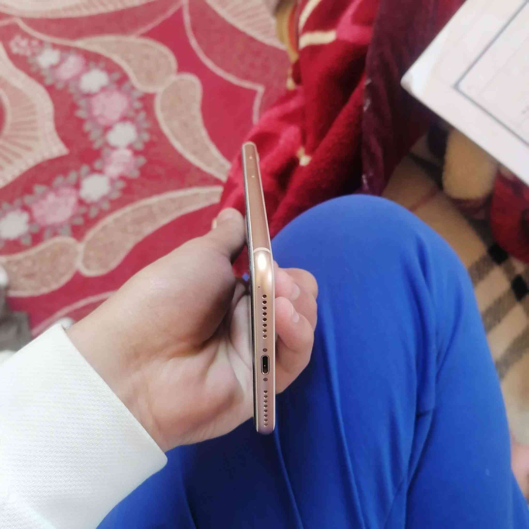 ايفون 8plus
💵السعر: 150 ألف بيه مجال فقط حك الجية +يرهم مراوس ويا اكس ماكس او 11عادي بدون فرق 
🔹بوبجي 60 فريم 
🔹 الذاكرة: 64GB
🔹بطارية : 74
🔹 الجهاز شغال بالكامل بدون أي خلل
🔹 البصمة شغالة طبيعي
🔹 تك سيم شغال طبيعي
🔹 الكامرات شغالات وتصويرهم حيل حلو 📸
🔹 الهزازات شغالات طبيعي
ملاحظة : 
الجهاز شرط ما مبدل بيه كلشي ولا مصعده بطاريته شرط شرط + تفحصه وين ما تريد + الجهاز احلا بل حقيقة 
📍 الموقع: موصل – الأيمن 
📞 التواصل: خاص أو اتصال مباشر

***********
