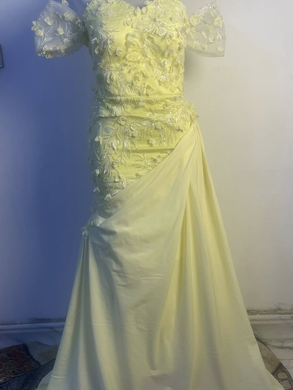 فستان تفصال ملبوس ساعه بس لن فستان ثاني ويه قياس 42 اكو توصيل فستان 250 كلفني اريد 170


**إذا كنت صاحب هذا الإعلان وتريد حذفه لأي سبب، رجاءا أرسل رسالة إلى الدعم الفني**