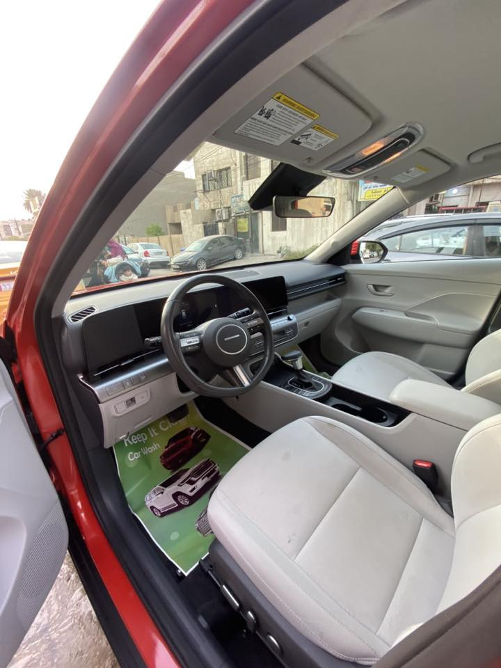 سلام عليكم سيارا كونه موديل2024 دخول جديد حادثها مثل ما موضح عندك بل صوره معدل عل بارد  ماشيه ٣٠الف مكان السيارا بغداد صليخ الستميه  والتواصل على هاذ الرقم 
رقم الهاتف ***********
