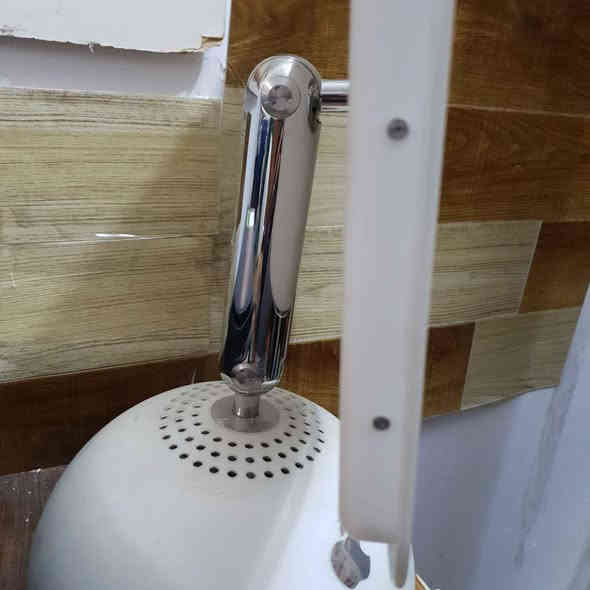 للبيع حاسبه ابل شاشه متحركه بوري استيل متحرك
شغاله نضافه فول 
مكاني نجف 
رقم الهاتف ‏‪0788 558 1582‬‏ النجف
