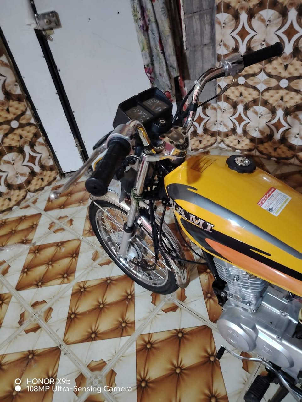 سلام عليكم دراجه نامه شلامجه اصلي فول موصفات جاهزه رقم وسنويه انكليزي بصره تحويل ثاني يوم سعر  1،650،000 مكان بصره زبير رقم الهاتف *********** موجود واتساب
