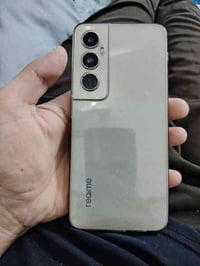 ريملي c65 ذاكرته 256 نضيف فقط بل شاصي ضربه زغيره ممئثره ويا كارتونه فق...