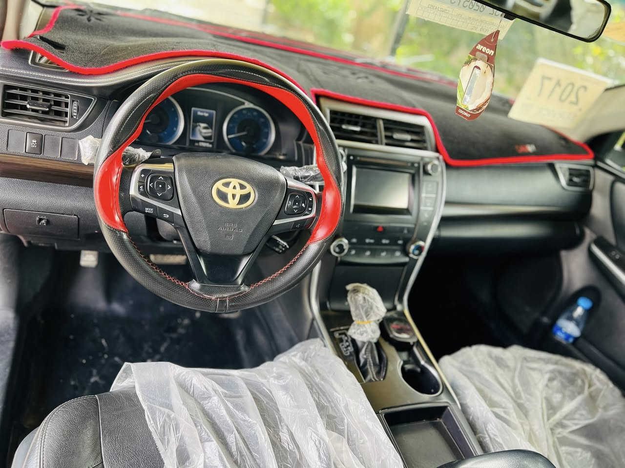 كامري 2017 
رقم أربيل دولي 
أمريكي كلين مكفوله SE
مكفوله السياره من الصبغ 
السياره نظيفه حيل 
السعر 175 وبيه مجال 
***********
