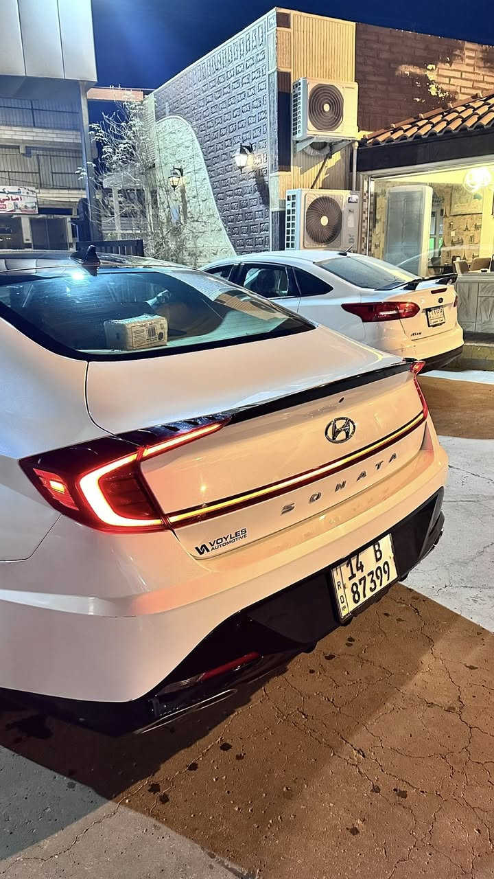 ‏Sonata  2022 N Line 

شاحن لاسلكي
قيادة ذاتيه مع تحديد المسار
فتحة سقف بانوراما
كشنات N رياضي 
سستم صوت  bose
دمامات خلفية
4وضعيات للقيادة
رادار جانبي
رادار خلفي و توقف ذاتي 
رادار امامي
ماشية 79 الف  كيلو 
اضاءة داخلية بالدشبول 
فتح ذكي ابواب + صندوق
كير 8 نمره دبل كلج 
شفتات ستيرن 
تدفئة ستيرن 
شاشه كبيره 
حجم المكينة 2.5 تيربو 
حادثها مرفق مع الصور 
السعر $180
***********
