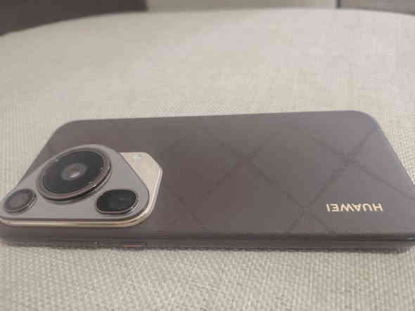 السلام عليكم
هواوي بورا 70 ألترا للبيع
مستعمل أخو الجديد
لزگة حماية الشاشة البلادية بعدها به
الذاكرة 512 گيگا بايت
كامل ملحقات وكارتونة
العنوان : النجف / الكوفة
السعر 850
للاستفسار المراسلة على الواتساب
***********
