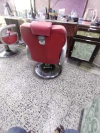 زوج كراسي للبيع نظيفات يشتغلن الجكات سعرهن ثنينهن ب 250 مكاني بغداد ال...