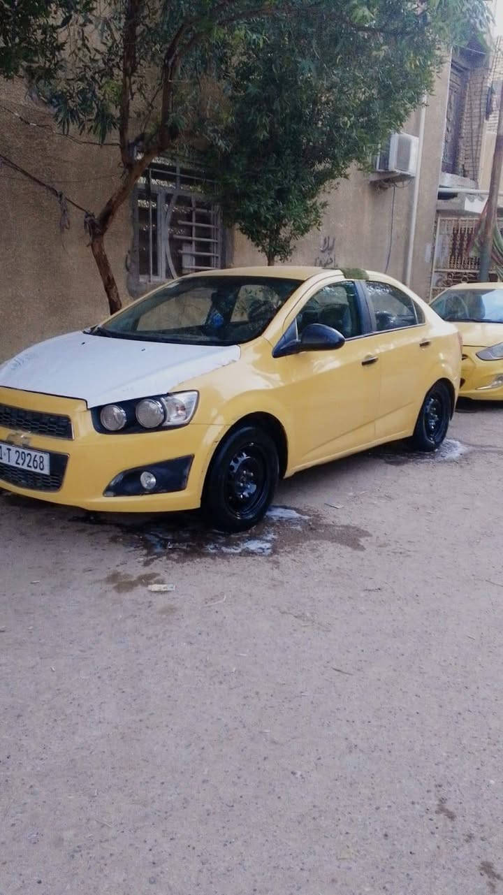 سلام عليكم للبيع شوفرليت سونك 🚘 رقم بغداد انكليزي بسمي 
موديل 2012 ⭐
وارد خليجي ⭐
مكينه 1800 ⭐
كير مكينه خير من الله  ⭐️
 تبريد تدفهه⭐️
مصفره هيئه وغرامات⭐️ 
شاشه تاب اصليه⭐️ 
صدر جديد⭐️
تخم تاير جديد ⭐️
 باتري جديد ⭐️
مغلفه كشنات وارضيه ⭐️
السعر 60 وبيهه مجال  سياره متعوب عليهه 
***********  مكاني بغداد العبيدي شارع 20
