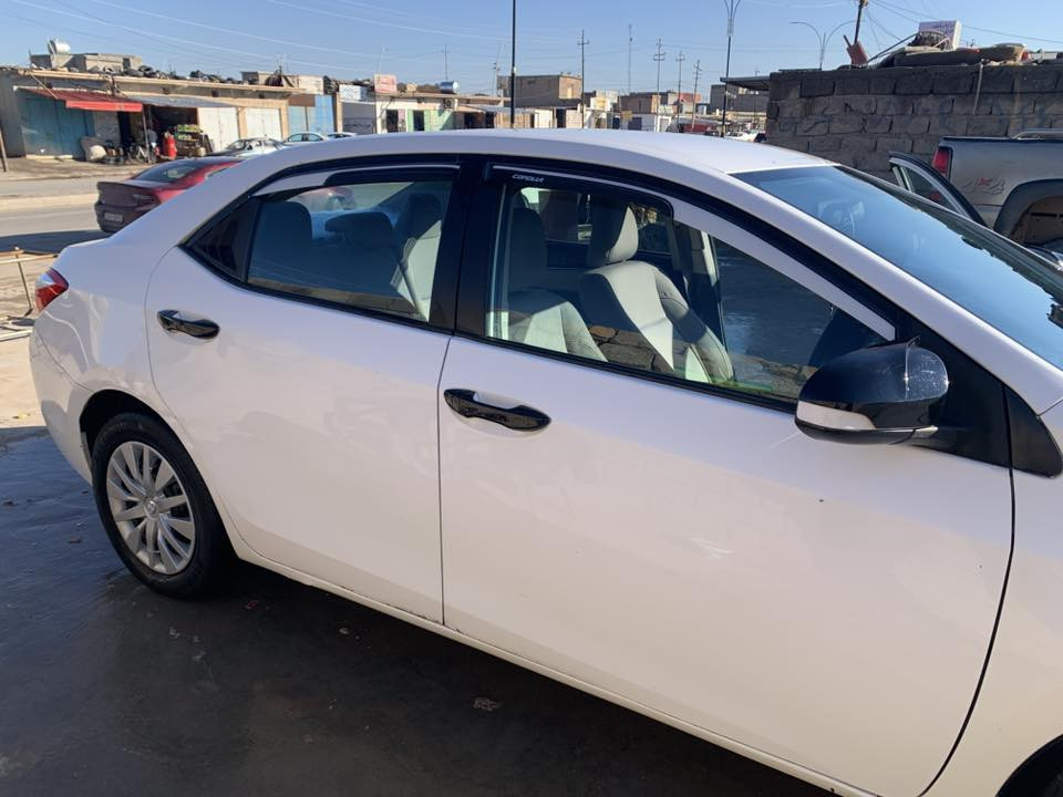 كورلا 2016 Le
حادثها ٣ قطع حاملغ بونيد قبغ الصندوق 

سعر 118 وبيها مجال 

مكان السيارة الشركاط مركز المدينة

***********

***********
