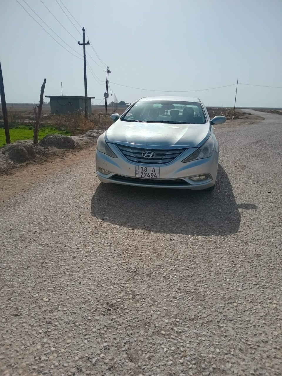 سوناتا موديل 2011 وارد أمريكي رقم بغداد دولي بأسمي ضرره جاملغ الخلفي السعر 85 وبيها مجال للتواصل ***********
