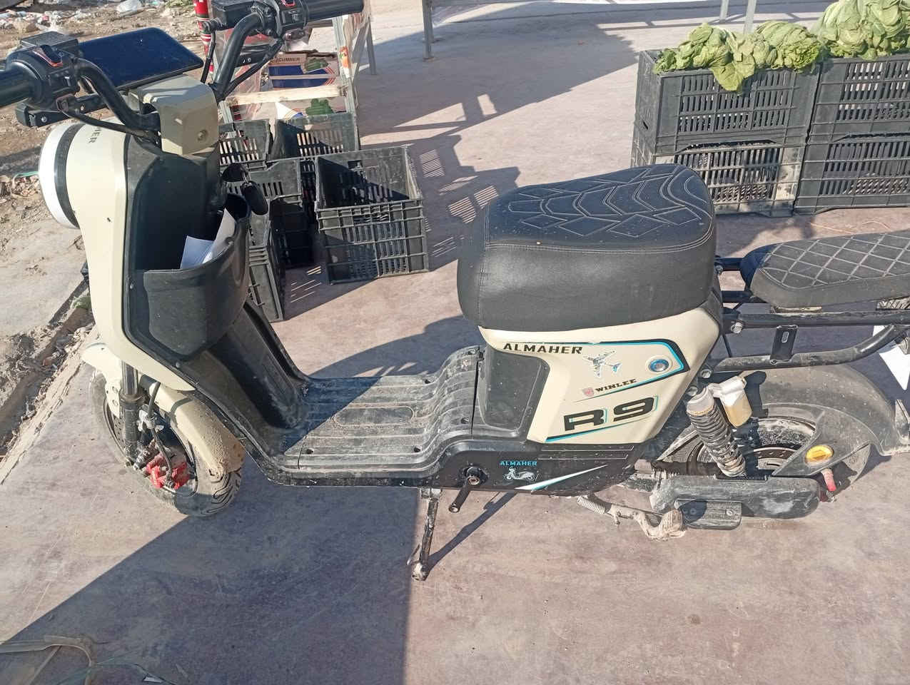 السعر 400 بيها مجال
***********
