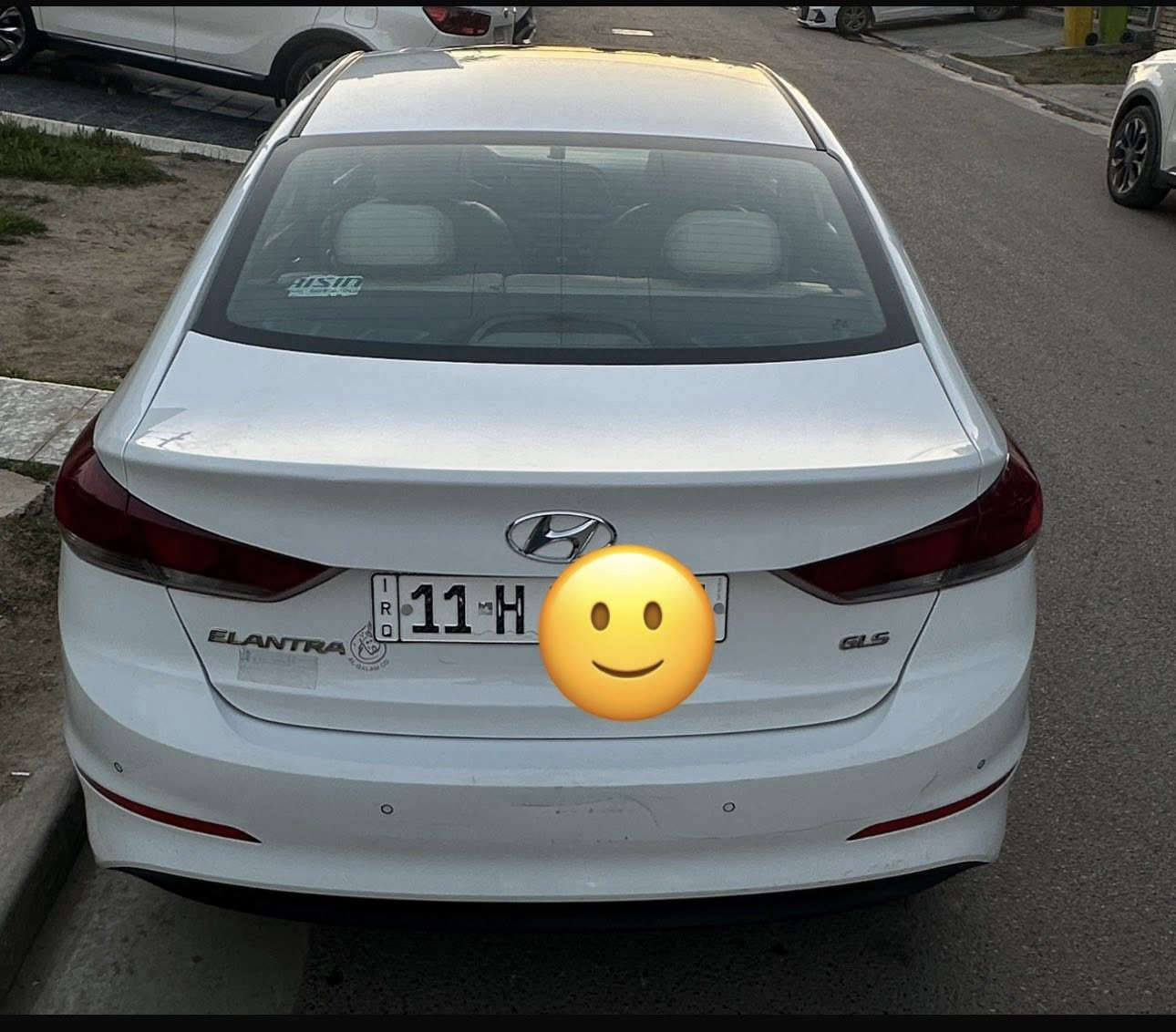 السلام عليكم النترا وارد خليجي  فئه GLX ومواصفاتها معروفه  موديل 2017 ماشية 96  رقم بغداد  بيه بارد فقط والسونار مرفق مع صور 
السعر 140
بيه مجال حك الجيه
المكان بغداد 
***********
