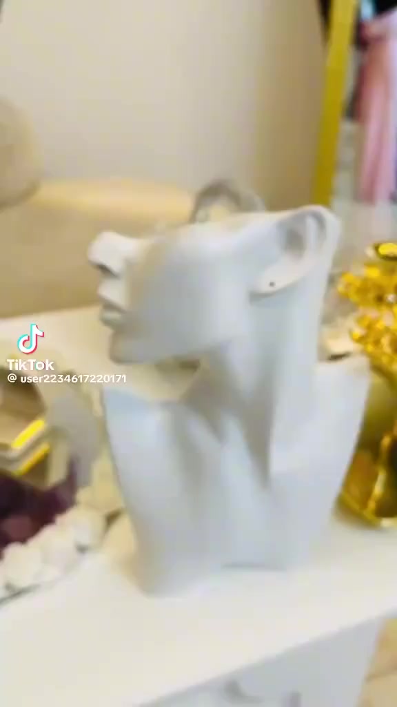 كوشات للبيع فقط الكوشات  ***********
