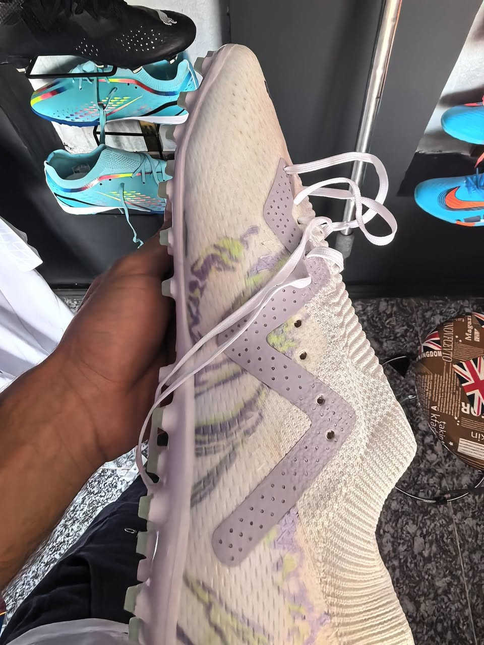 السلام عليكم
عندي شلعه مال احذيه ستد قطع اصليه فيتنامي وقياسات مختلفه   3 قطع 44  قطعه 40 قطعه 42 قطعه 45 قطعه 38 قطعه 43  يعني مشكل قياسات ابيعهم شلع الي يفيدنه خاص


**إذا كنت صاحب هذا الإعلان وتريد حذفه لأي سبب، رجاءا أرسل رسالة إلى الدعم الفني**