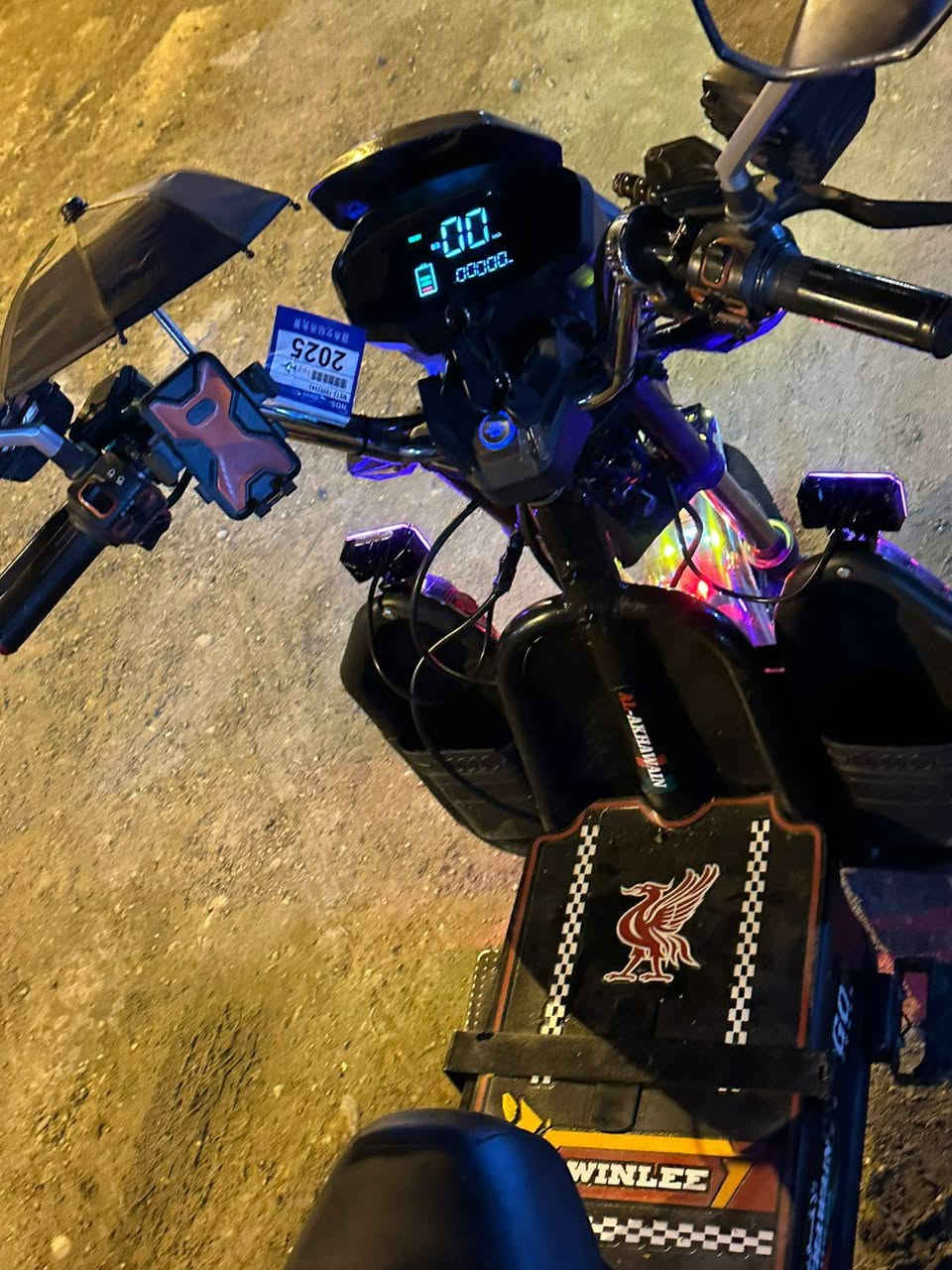 عليكم موطور للبيع فول نضافه موديل 2025 بطاريات نضافه فوول السعر720 او بي مجال التواصل 
***********
