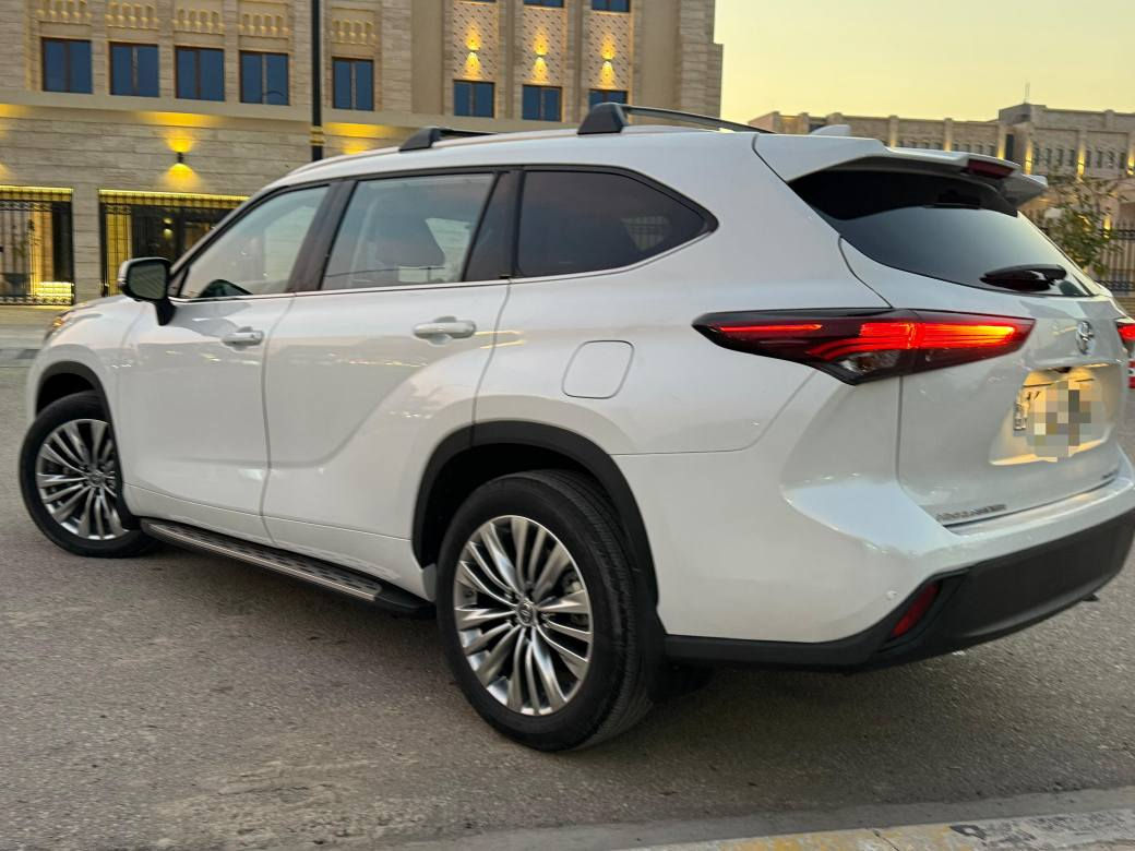 السلام عليكم 
أرجو اتصل على صاحب السيار
هايلاندر موديل 2024
بلاتينيوم فول الفول 
بجم كبس 
وارد امريكي 
جاملغ خلفي بي بارد
جنطه امبدل 
والباقي مكفول 
السعر  راسل صاحب السياره 
اتصل على صاحب السياره وتدلل 

عنوان كربلاء ‏‪***********

*********** 
واتساب موجود كربلاء, العراق
