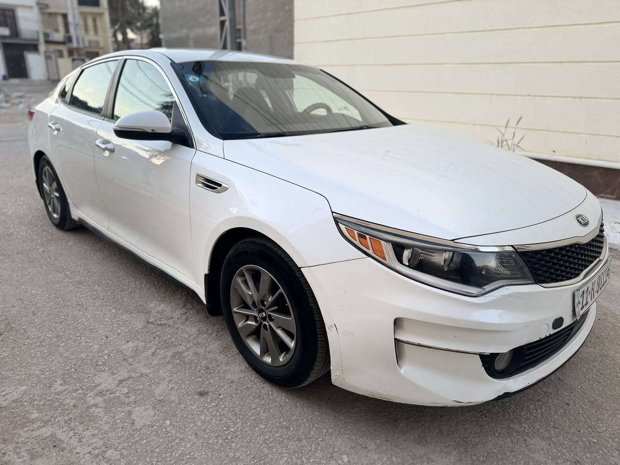 كيا اوبتيما 2016 وارد امريكي كلين بدون حادث ليبل واحد رقم بغداد  السعر 109$
السياره بيه كم قطعة صبغ اثر شخوط وجراد يعني للجماله مابيه قطرة معجون السياره جاهزه للاخير مابيه نقص برغي السعر 109 وبيه مجال بسيط حك الجيه اخيكم لحد يخابرني ويكلي بشده ما ابيع لاتعب نفسك وتخابر  
***********
