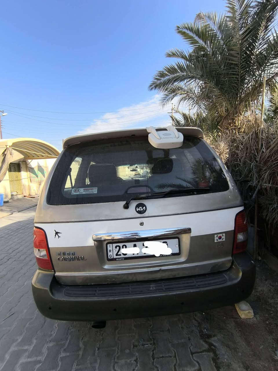 السلام عليكم للبيع او مراوس ب كرنفال او سيدونا مديل 9 8 7 واطي فرق 
كيا كرنفال 2006 خليجي شكل 2005 لونها اصفر ذهبي   رقمها نجف  انكليزي سنويه لنهايه 2026 باسمي بدون  مواصفات
محرك كاز 2900 بم ونوزل ميكانيك لا صرف ولا نفخ شرط محرك نضيف وعلى الشرط تبريد شغال منضومه كامله جديده 
كير عادي جيد 
كامره +شاشه 
حساس خلفي +مري كهرباء 
حداديه امامي خلفي نضيفه 
داخلها كلش نضيفه 
والصور تحكم 
بديها نضيف بدون ضربه بيها جراد القماره والتكم ومصبوغه حزام البنيد البلادي موجود سياره حلو ه ومرتبه ومال جنايه صارلها عندي اربع سنوات تفاصيل مكان السياره السماوة مركز المدينه 
الاتصال على الرقم او المراسله على الخاص سعرها 80 ورقه وبيها مجال ان شاء الله 
*********** اثير
*********** اسيا .
