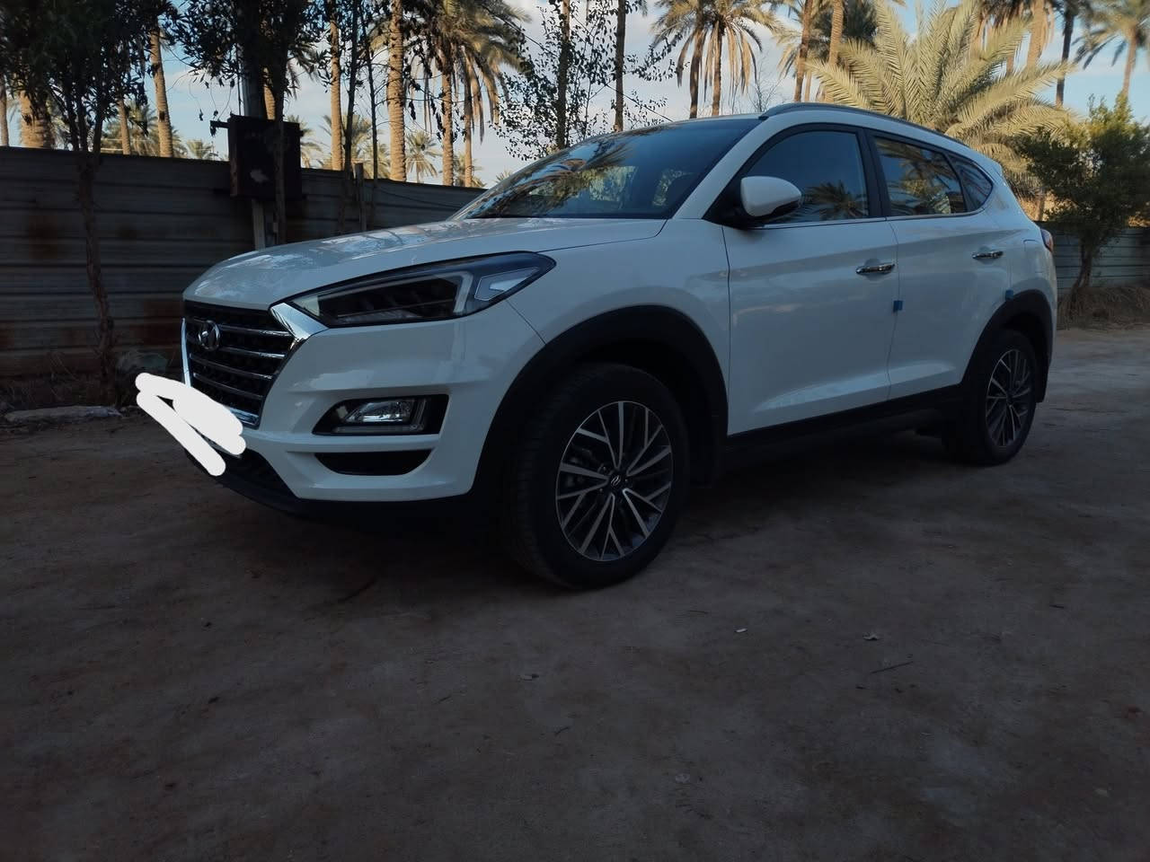 سلام عليكم،،، توسان كاصد فول مواصفات رقم بغداد مديل 2020 انكليزي بسمي  ما عده فتحه 5 عدسات لايت متحرك سايد بريك رجل كشنات  كهرباء ماشيه سياره ٧٩ بل 120 دك جرس تشغيل ع بعد سياره جديده،، سياره جديده ما عده بارد كلش بصيط جددا السياره مكينه وكير ع وضع شركه،، ***********
