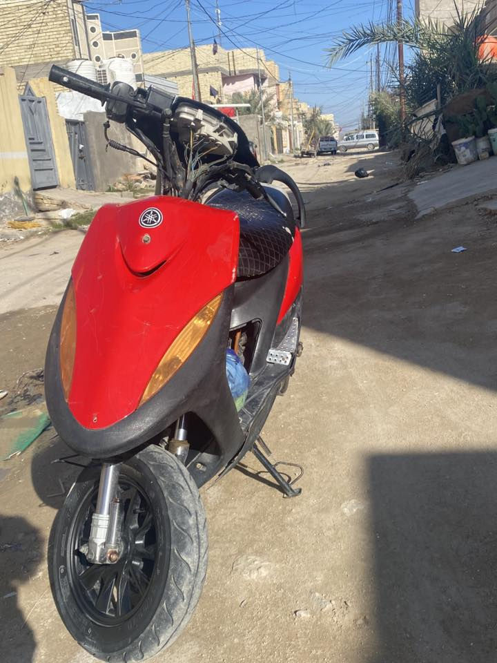 السلام عليكم ماكس عدله محرك ياباني مفتوحه بس ما مجفتها  سعرها 400بيها مجال بسيط العنوان كربلاء قرب محطه القادسيه رقم ***********
