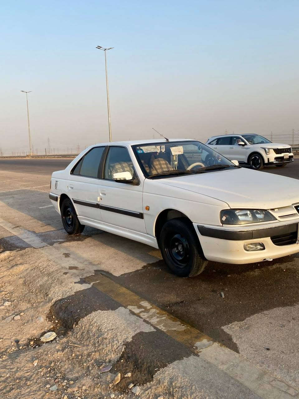 بيجو  مديل 2015لاضربه ولا قطرت صبق
قطرت خياس مابيها تبريد جاهز ثلج 
رقم انكليزي جديد هزه داخله بس نتهت السنويه مامنتهيه كهربائيات كلها شغاله السعر 50 وبيها مجال قليل مامتواجد علا البرنامج ***********
