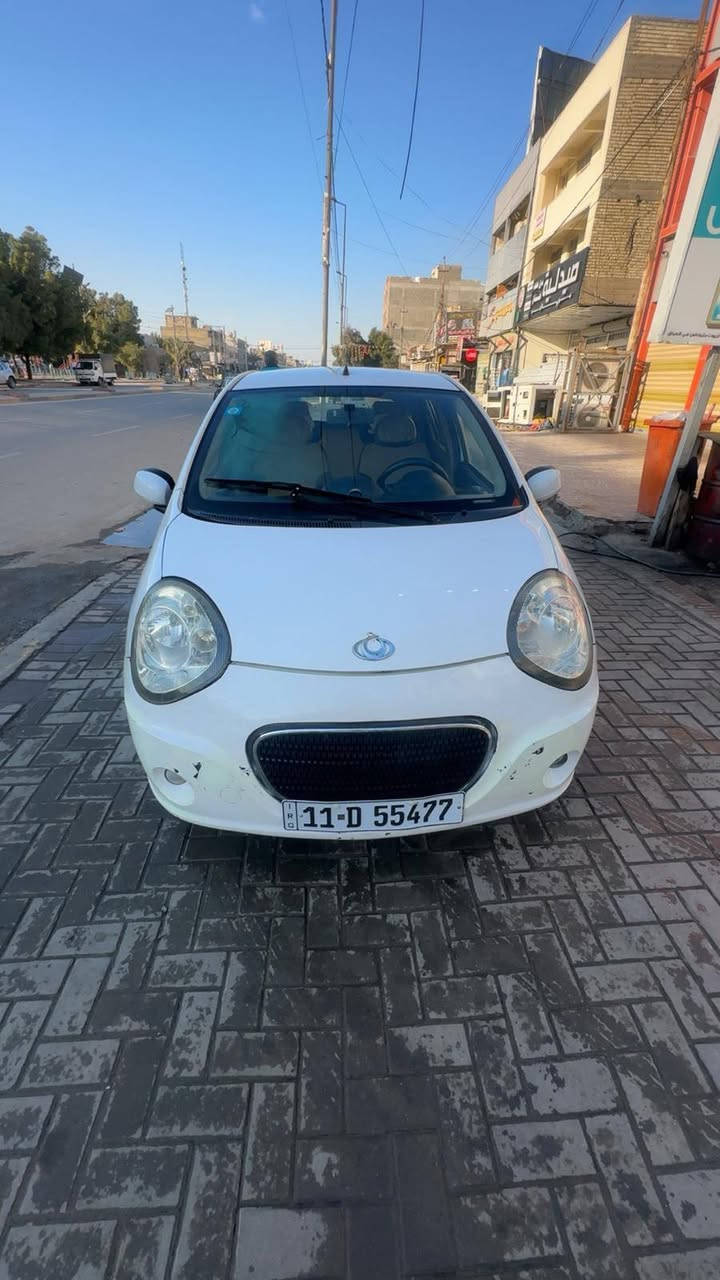 السلام عليكم 
باندة موديل 2013
كير محرك تبريد خير من الله
سيارة جاهزة من صدر وتايرات 
سيارة بسمي سنوية 28هزة مصاقطة 
السيارة كشرها خير من الله بيها  قطعتين صبغ
  السعر 52 وبيها مجال 
مكاني بغداد  حي العامل 
***********
