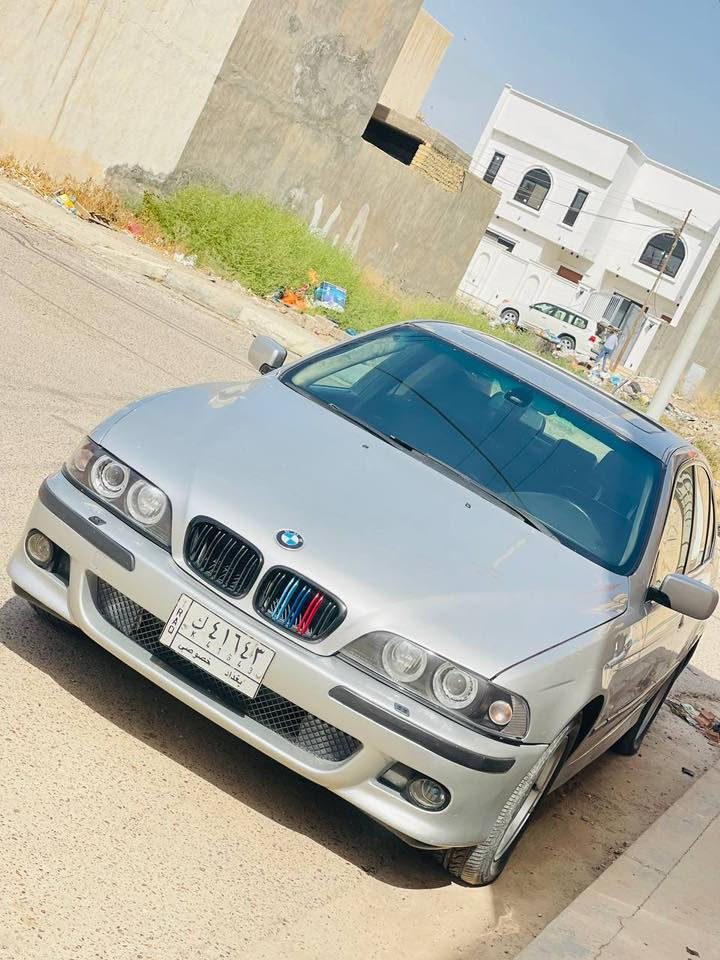 سلام عليكم 544Bm لبيع مديل 2002 بسمي محرك 8V حجم 544  داخل جلد فتحه بل قمره دبل كير تبريد قطعتين بردات كهرباء تحكم ستيرن تبريد ثلج سياره حلوه ما بيه اي نقص رقمي ***********
