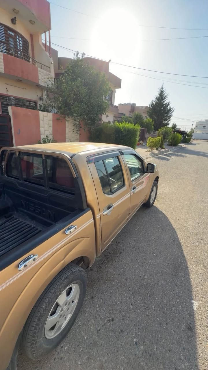 سلام عليكم نيفارا ٢٠٠٨مكينه بلادي مفتوح كير عادي شاشه بلوتوث تخم تايرات جديد تبريد ثلج سياره بي قطعتين او تلاثه سياره ما يحتاج اي مصرف بس بي ضربه قليل من الخلف ما مصلح سياره رقم سليمانيه للبيع او مرواسه حسب القناعه رقم الهاتف ***********
