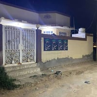 مقابيل سيد علاوي • ٢٠٠م • غرفتين