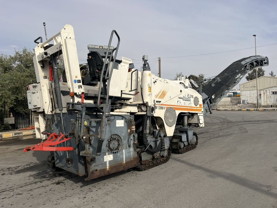 📌NEW ARRIVAL - وصل حديثا 📌

WIRTGEN - W1200F
موديل : 2005
ساعات العمل  : 2,280
Deutz: محرك 
متوفر سناسر ( حساسات )
عرض القشط 1,20 متر 

🤭بحالة جديدة جدا وعلى الفحص الكامل

 📍موقعنا في الاردن / المنطقة الحره الزرقاء 📍  

💥نصدر إلى جميع أنحاء العالم 💥

👇للاستفسار👇 : 

تواصل معنا اتصال او على الوتس اب  

00962799445016


**إذا كنت صاحب هذا الإعلان وتريد حذفه لأي سبب، رجاءا أرسل رسالة إلى الدعم الفني**