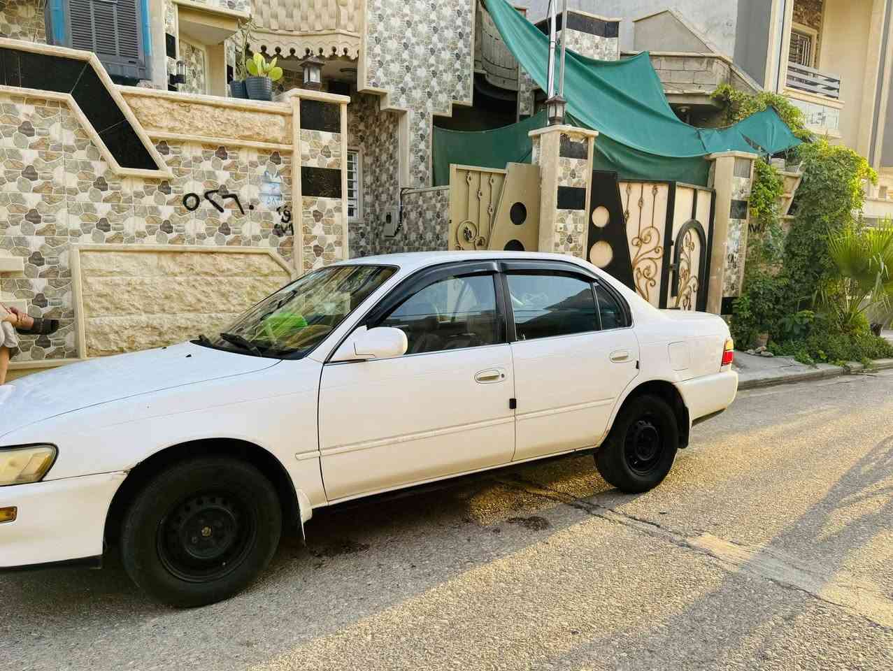 كورلا للبيع موديل ١٩٩٤
بدون ظرر وبدون دواخل فقط قطعة وحدة بخ بدون معجون
***********
***********
