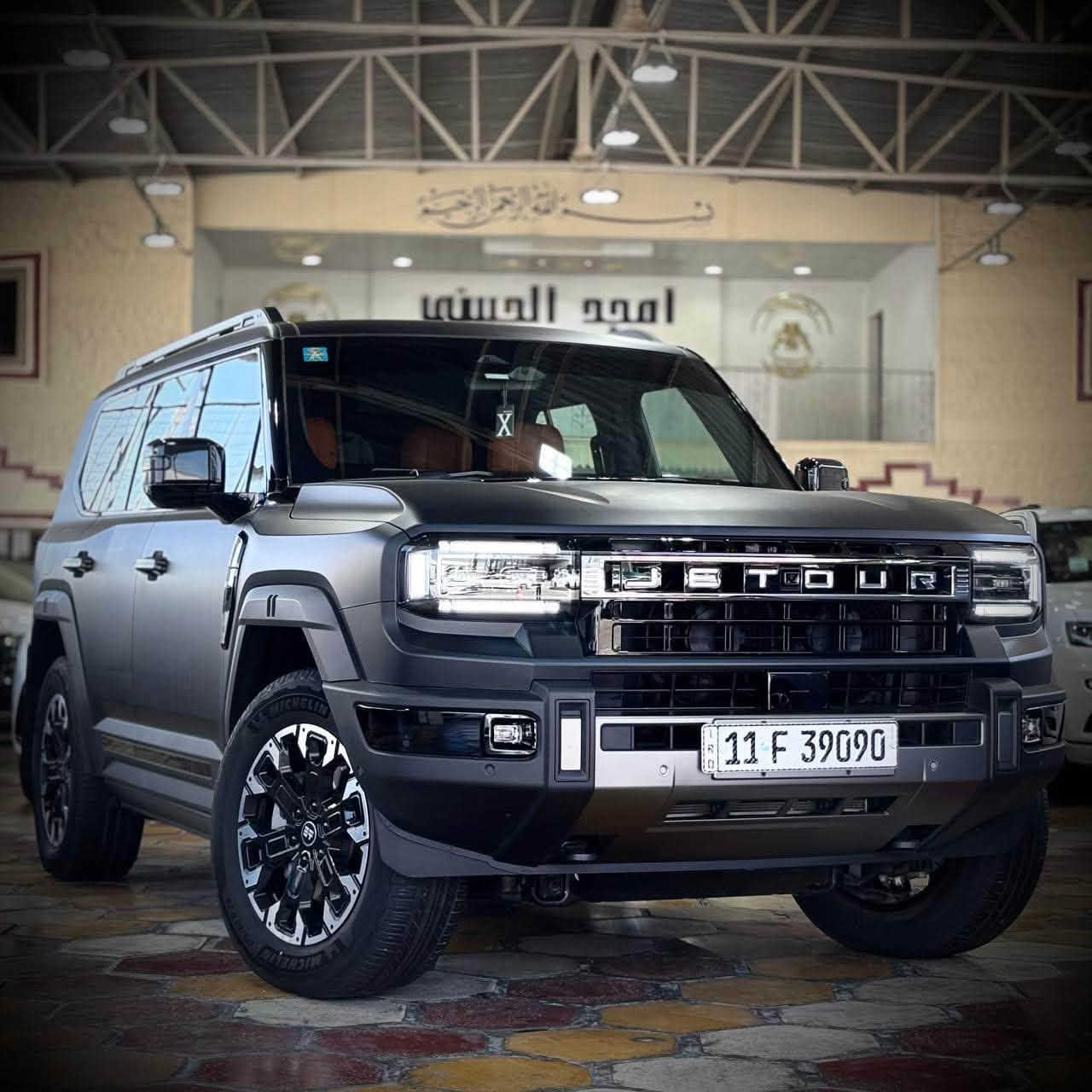 #امجد_الحسني_لتجارة_السيارات

جيتور G700

موديل 2026

عداد المسافه6000KM

اللون اسود

مغلفه PPF

للاستفسار ***********
