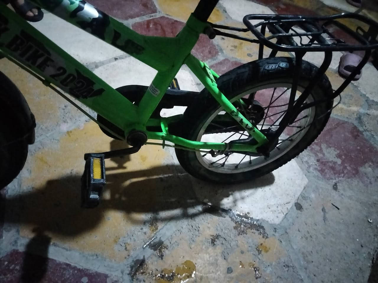 السلام عليكم بايسكل نضيف وجديد للبيع السعر 65 وبي مجال


**إذا كنت صاحب هذا الإعلان وتريد حذفه لأي سبب، رجاءا أرسل رسالة إلى الدعم الفني**