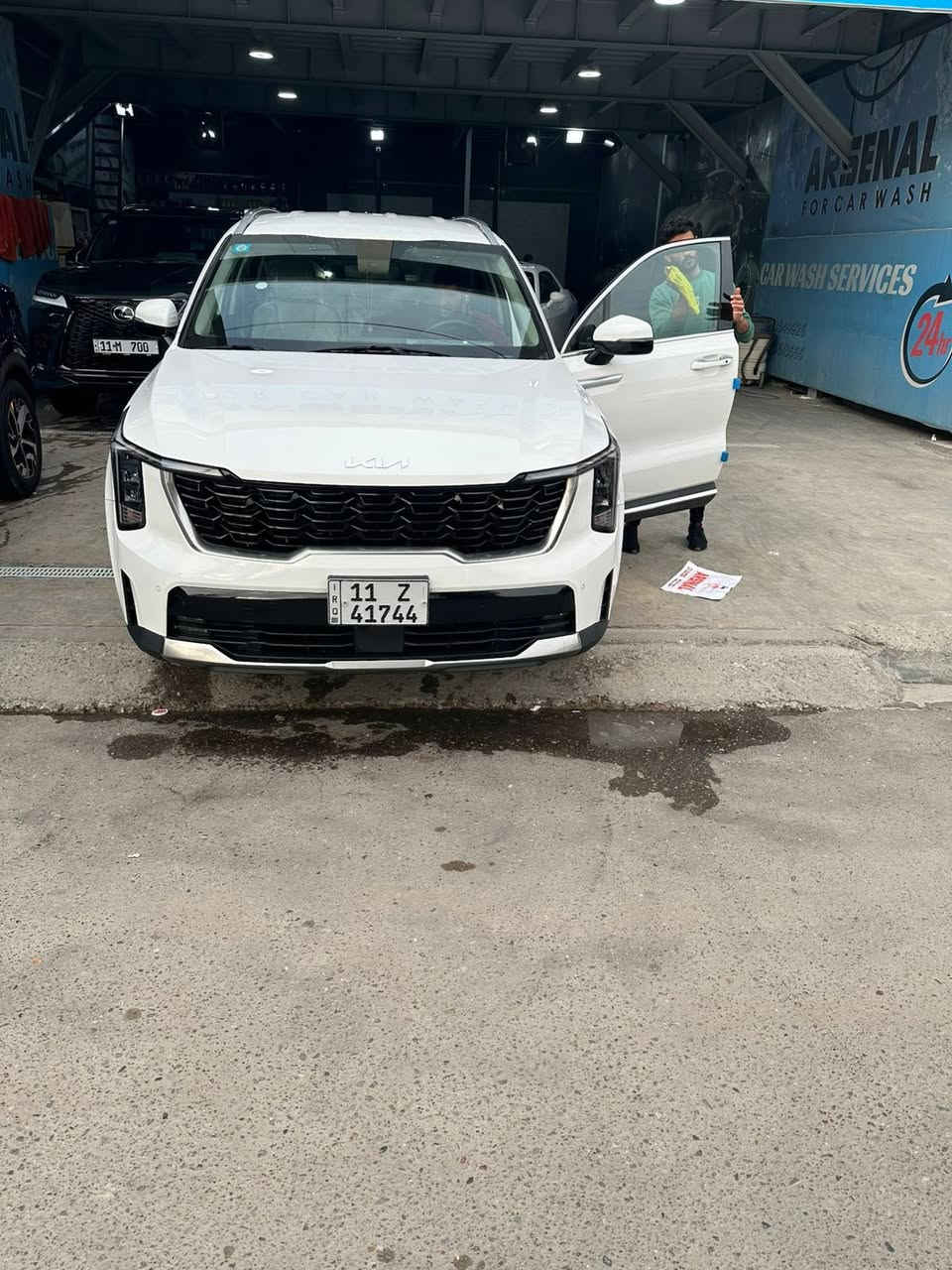 سلام عليكم

كيا سورنتو( 2025 )

ماشية ( 35 )الف كم فقط

رقم بغداد الجديد

مكينة ستة سلندر 

كفاله عامه من كلشي بارد او شخط او رصعه مكفووووله

المواصفات :- 

ويل 19

بصمة تشغيل وابواب وجنطة

كامرة خلفية

كشنات مخمل 

كشنات كهرباء 

كشنات الخلفيه قلاب كهرباء 

شاشة متصله

شفتات ستيرن 

تشغيل عن بعد 

حساسات 360 

ثلاث انظمة قياده 

شحن لاسلكي

منافذ تايبسي

بصمة عدد اثنين

بلوجكتر لد

مري شفط 

ترحيب 

لد مخفي متغير الاوان 

دمام بوس

سبعة راكب 

الخ من المواصفات المعروفة …..

السعر 315 وبيه مجال 

للاستفسار والتواصل 

***********

***********
