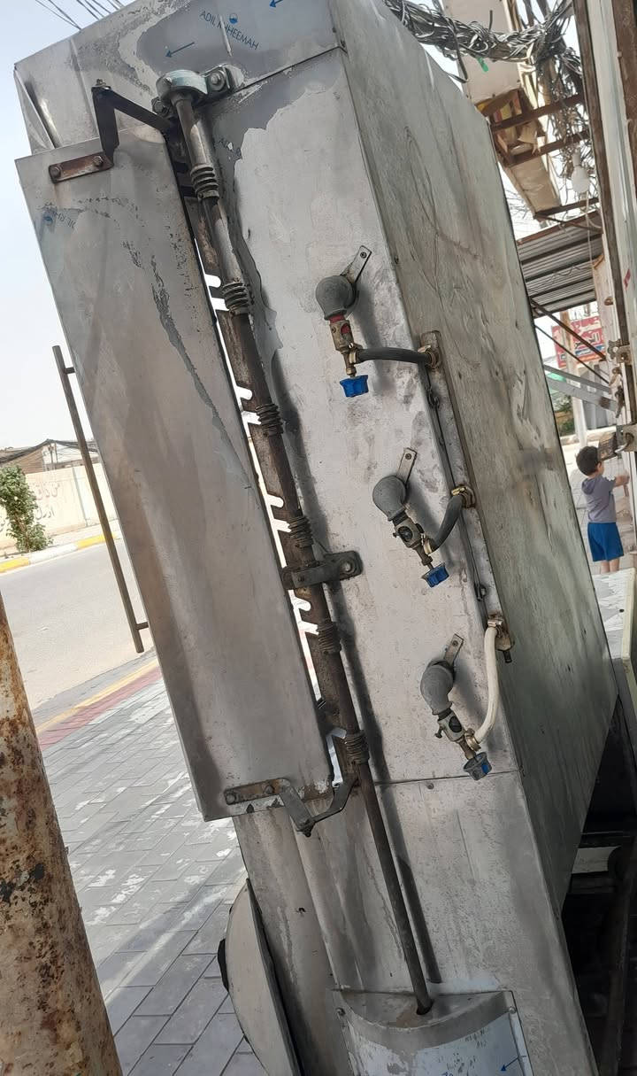 شوايه للبيع ما دجاج رايدها 250 وبيها مجال***********
