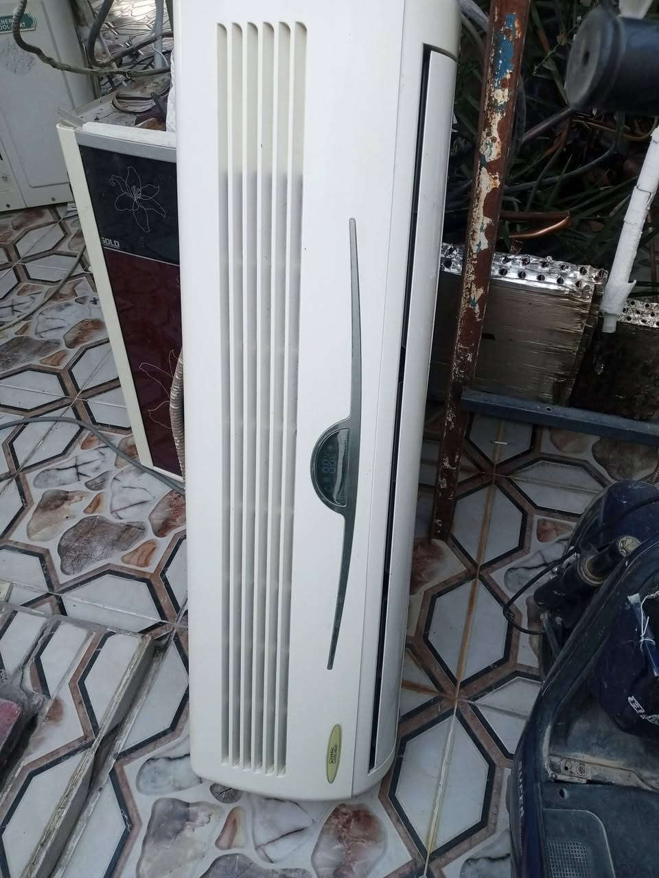 5سبلت للبيع 2طن ونص 3طنين عنوان كلار ***********
