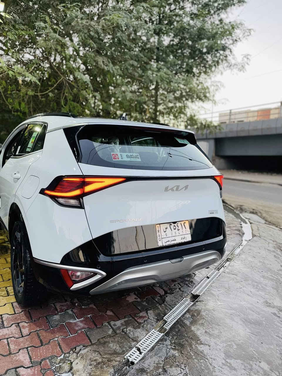 السلام عليكم
سبورتج 2023 للبيع السياره مكفوله كفاله عامه 

رقم بغداد بأسمي الدولية  ماشيه 37 ألاف 

فول مواصفات 

بصمه تشغيل

بانوراما

تدفئة بالكراسي الامامية

كراسي كهربائية ⚡️ 

حساس امامي خلفي 

لايت زنون 

بك لايت Led 

شفتات ستيرن 

تحكمات ستيرن 

شاحن واير ليس 

شاشه متصله 

مكينه 2000 دوش 

ويل 19

للاستفسار ***********
